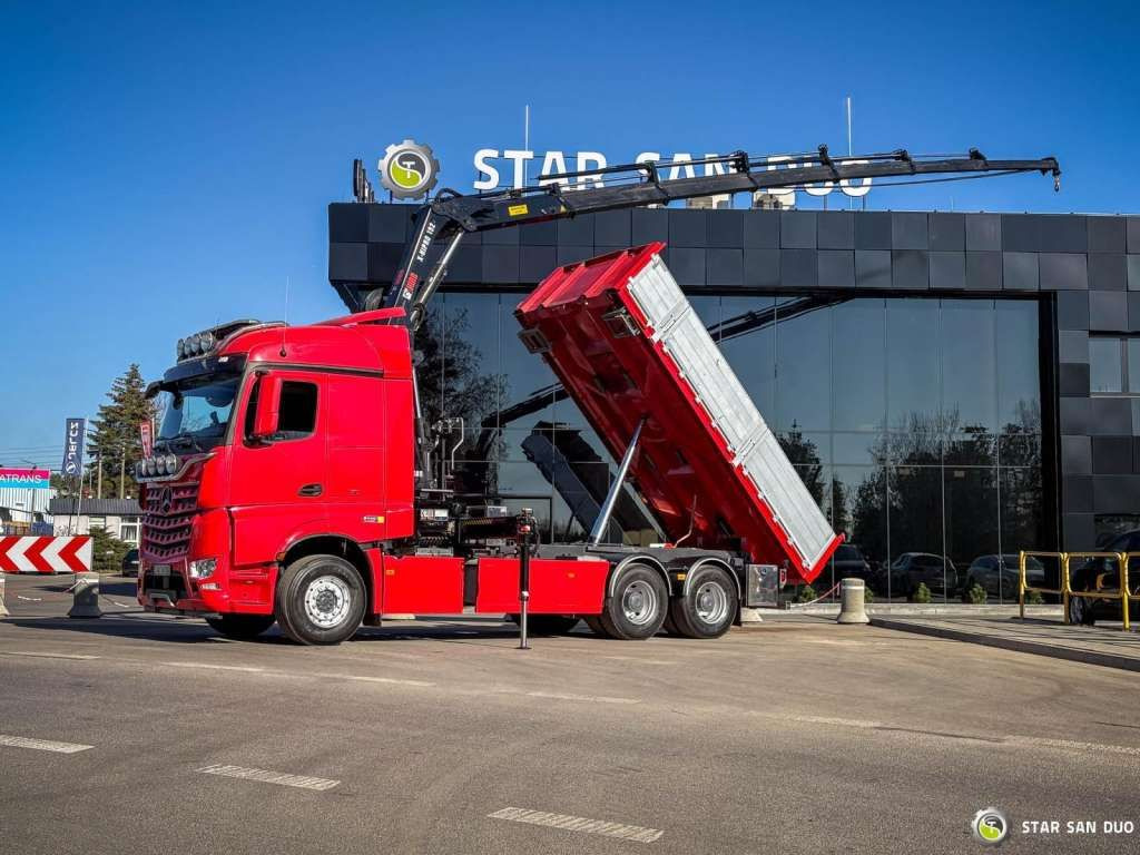 Mercedes-Benz AROCS 3358L 6x4 HIAB 192X-HIPRO E-6 Crane Kippe - Sunkvežimis su kranu: foto 2 Mercedes-Benz AROCS 3358L 6x4 HIAB 192X-HIPRO E-6 Crane Kippe - Sunkvežimis su kranu: foto 2