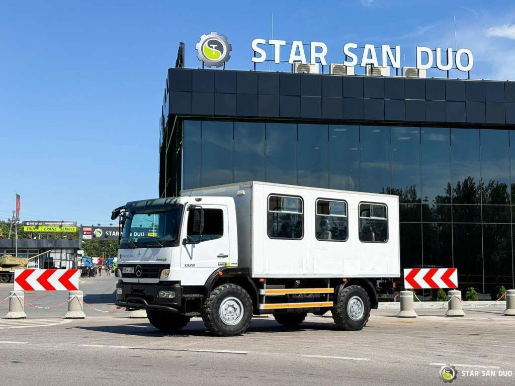 Mercedes-Benz ATEGO 1326 4x4 Double Cab Camper BUS - Važiuoklės sunkvežimis: foto 1 Mercedes-Benz ATEGO 1326 4x4 Double Cab Camper BUS - Važiuoklės sunkvežimis: foto 1
