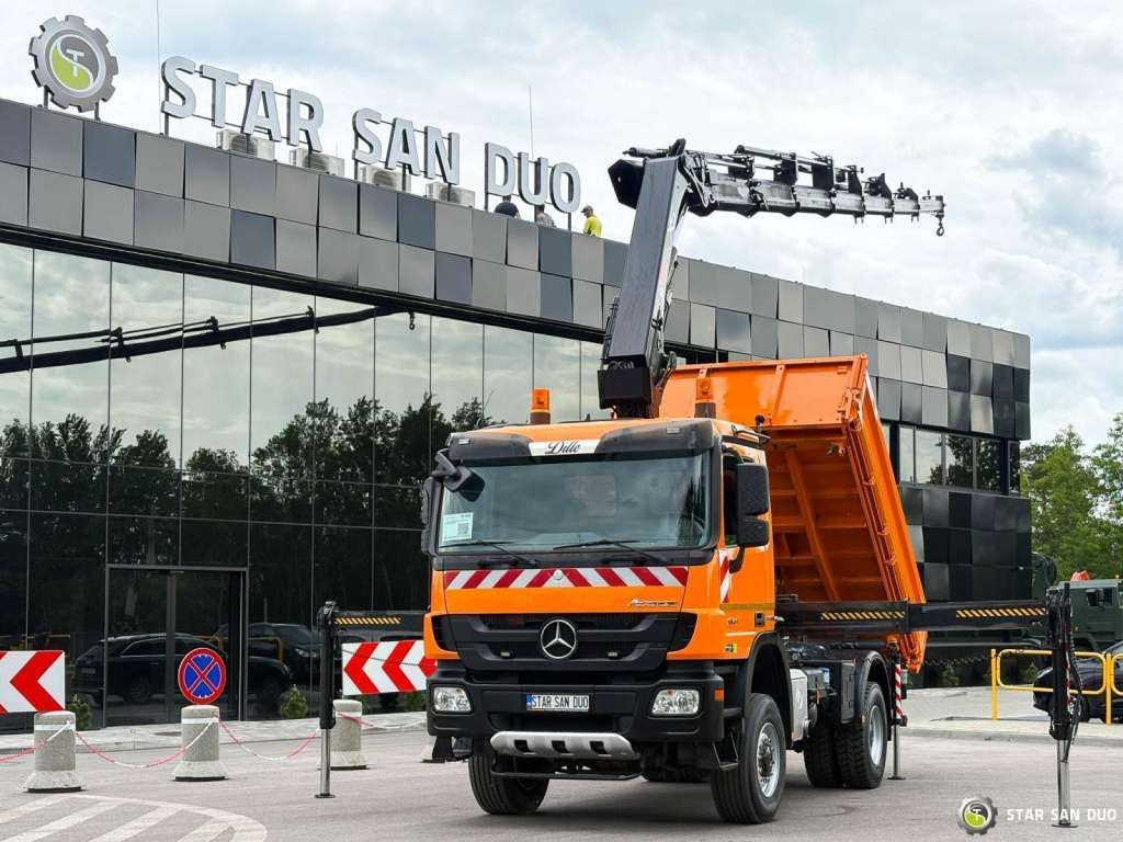 Mercedes-Benz Actros 1841 AK 4x4 Hiab 288E-7 Crane Kipper - Sunkvežimis su kranu: foto 5 Mercedes-Benz Actros 1841 AK 4x4 Hiab 288E-7 Crane Kipper - Sunkvežimis su kranu: foto 5