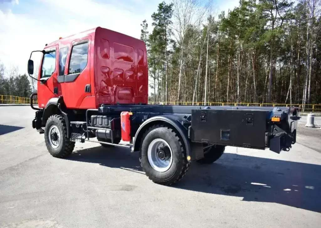 Renault MIDLUM 4x4 DOKA Brigade Double Cabin Camper - Važiuoklės sunkvežimis: foto 4 Renault MIDLUM 4x4 DOKA Brigade Double Cabin Camper - Važiuoklės sunkvežimis: foto 4