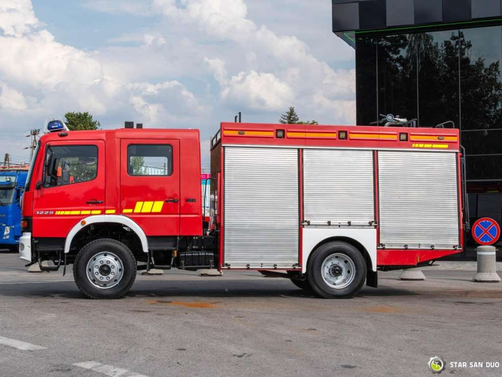 Mercedes-Benz 4x4 ATEGO 1225 CNBOP Fire Brigade - Sunkvežimis: foto 4 Mercedes-Benz 4x4 ATEGO 1225 CNBOP Fire Brigade - Sunkvežimis: foto 4