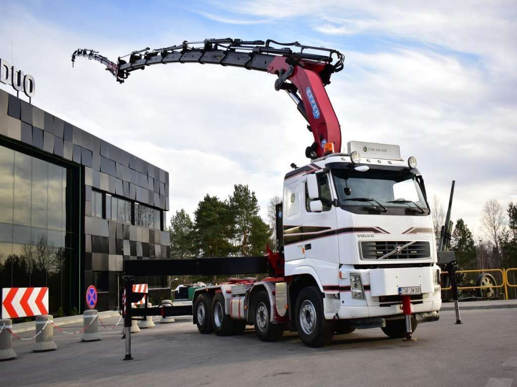 Volvo FH 520 8x2 EFFER 850 Fly Jib Winch 5th - Vilkikas: foto 3 Volvo FH 520 8x2 EFFER 850 Fly Jib Winch 5th - Vilkikas: foto 3