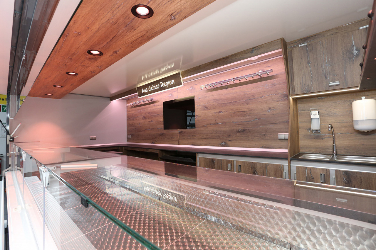 Verkaufsanhänger BORCO HÖHNS - Prekybinė priekaba: foto 5 Verkaufsanhänger BORCO HÖHNS - Prekybinė priekaba: foto 5