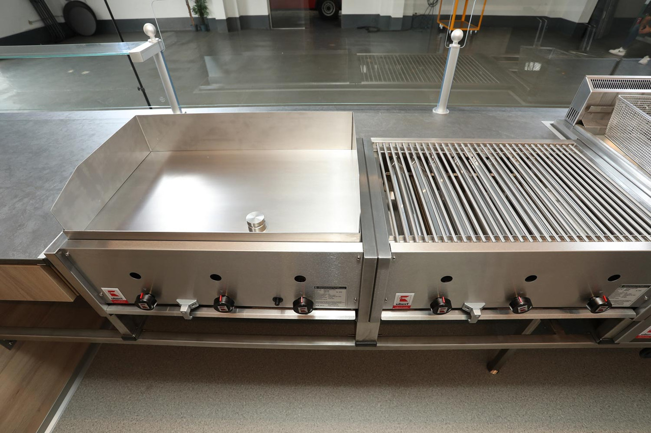 Verkaufsanhänger BORCO HÖHNS - Prekybinė priekaba: foto 5 Verkaufsanhänger BORCO HÖHNS - Prekybinė priekaba: foto 5