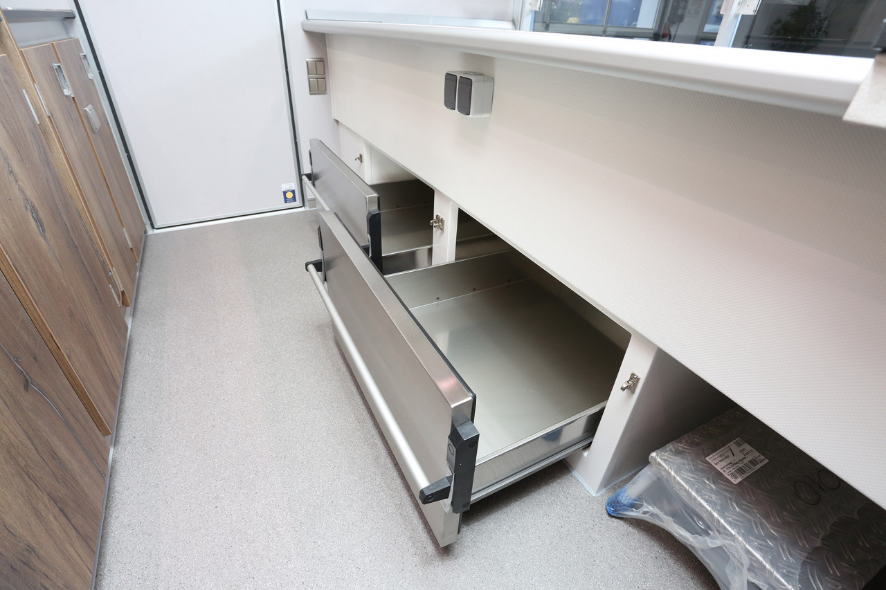 Verkaufsanhänger BORCO HÖHNS - Prekybinė priekaba: foto 4 Verkaufsanhänger BORCO HÖHNS - Prekybinė priekaba: foto 4