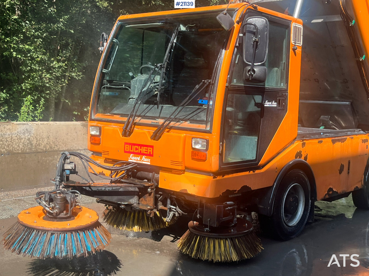 Bucher CityCat 5000 Feiebil - Gatvių šlavimo mašina: foto 2 Bucher CityCat 5000 Feiebil - Gatvių šlavimo mašina: foto 2
