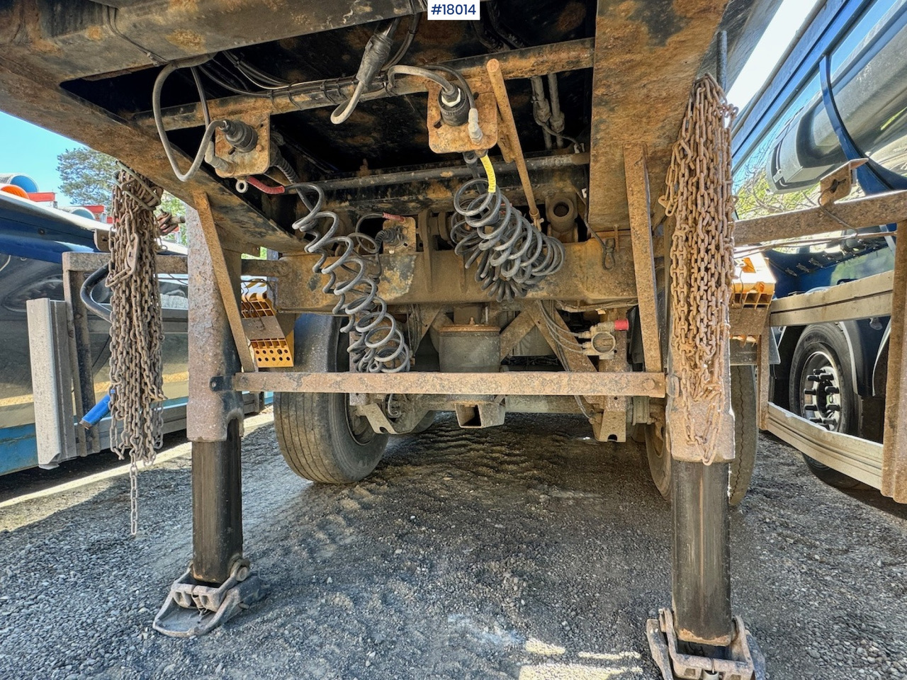 Savivartis puspriekabė Carnehl Tippsemi: foto 12
