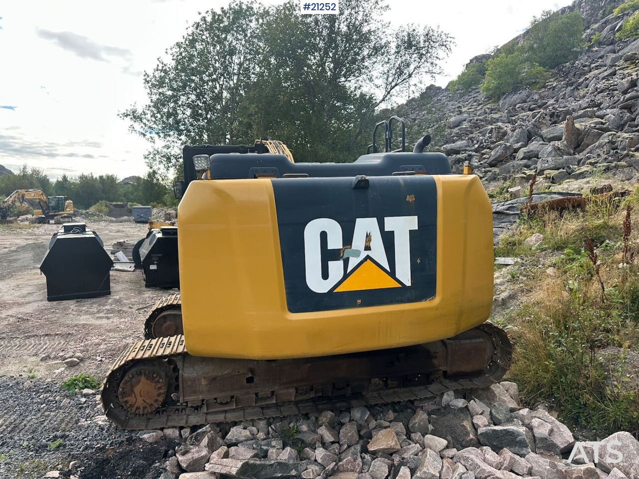 Caterpillar 323E - Vikšrinis ekskavatorius: foto 3 Caterpillar 323E - Vikšrinis ekskavatorius: foto 3