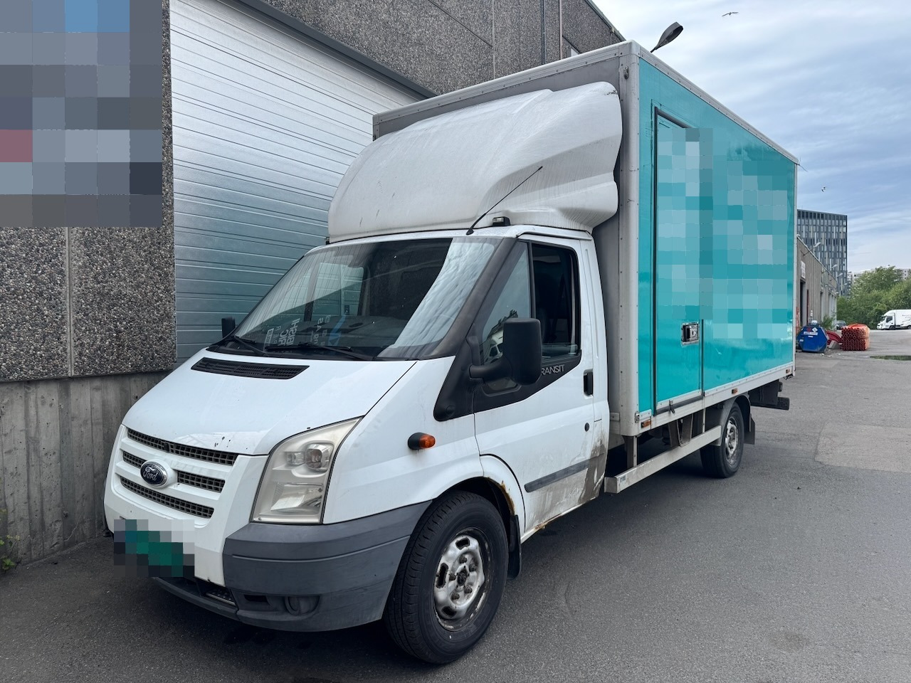 Ford TRANSIT - Furgonas su krovinių dėže: foto 1 Ford TRANSIT - Furgonas su krovinių dėže: foto 1