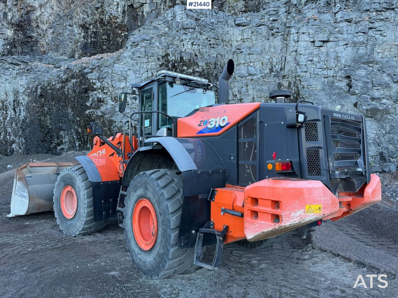 Hitachi ZW310 - Ratinis krautuvas: foto 3 Hitachi ZW310 - Ratinis krautuvas: foto 3