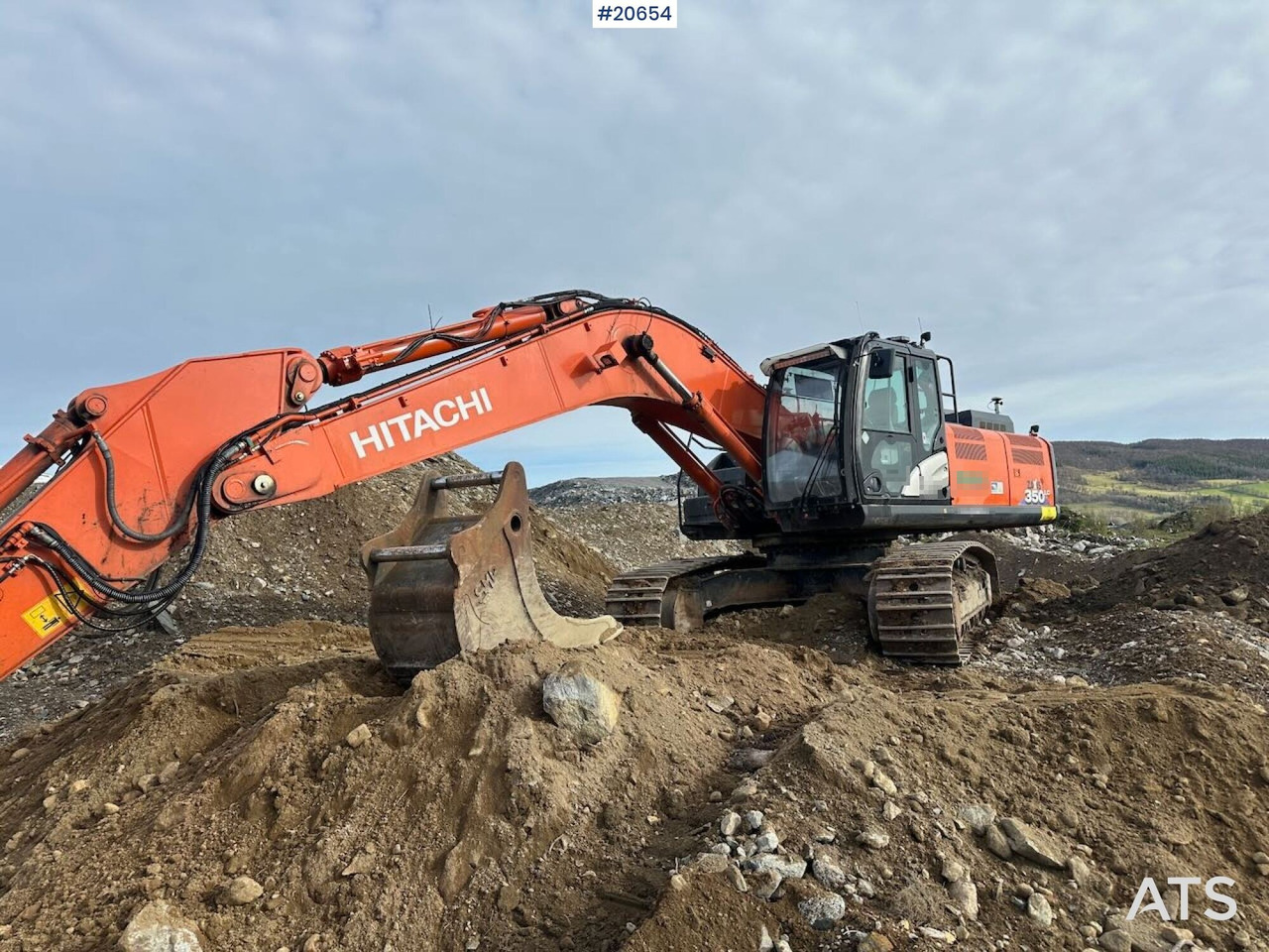 Hitachi ZX350LC-6 - Ekskavatorius: foto 2 Hitachi ZX350LC-6 - Ekskavatorius: foto 2