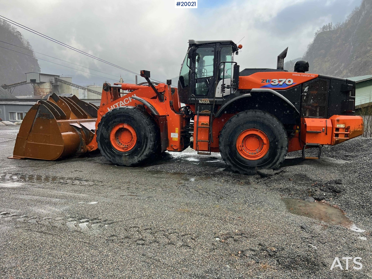 Hitachi zw370-6 Hjullaster m/ vekt, skriver og skuffe - Ratinis krautuvas: foto 5 Hitachi zw370-6 Hjullaster m/ vekt, skriver og skuffe - Ratinis krautuvas: foto 5