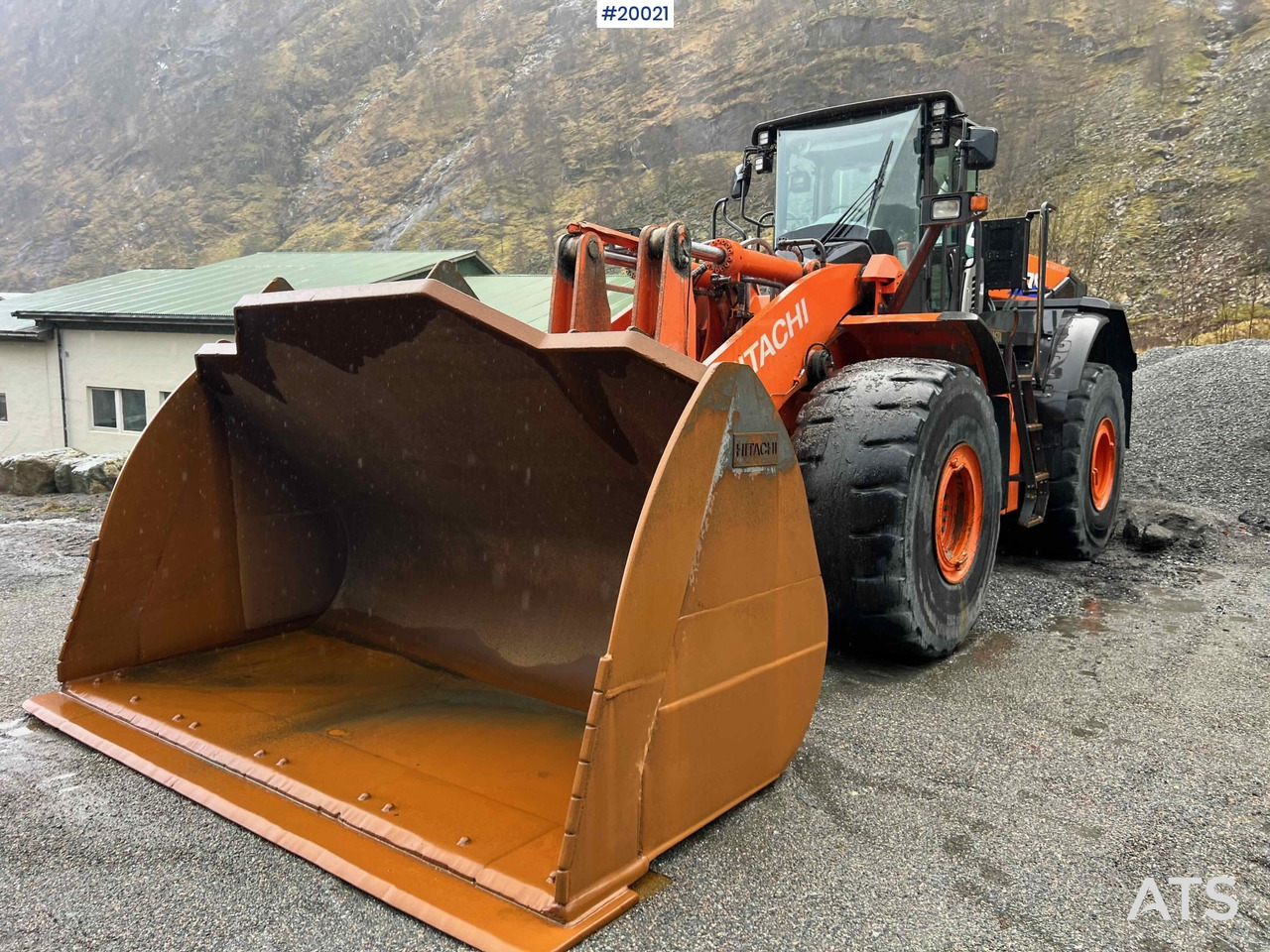 Hitachi zw370-6 Hjullaster m/ vekt, skriver og skuffe - Ratinis krautuvas: foto 2 Hitachi zw370-6 Hjullaster m/ vekt, skriver og skuffe - Ratinis krautuvas: foto 2