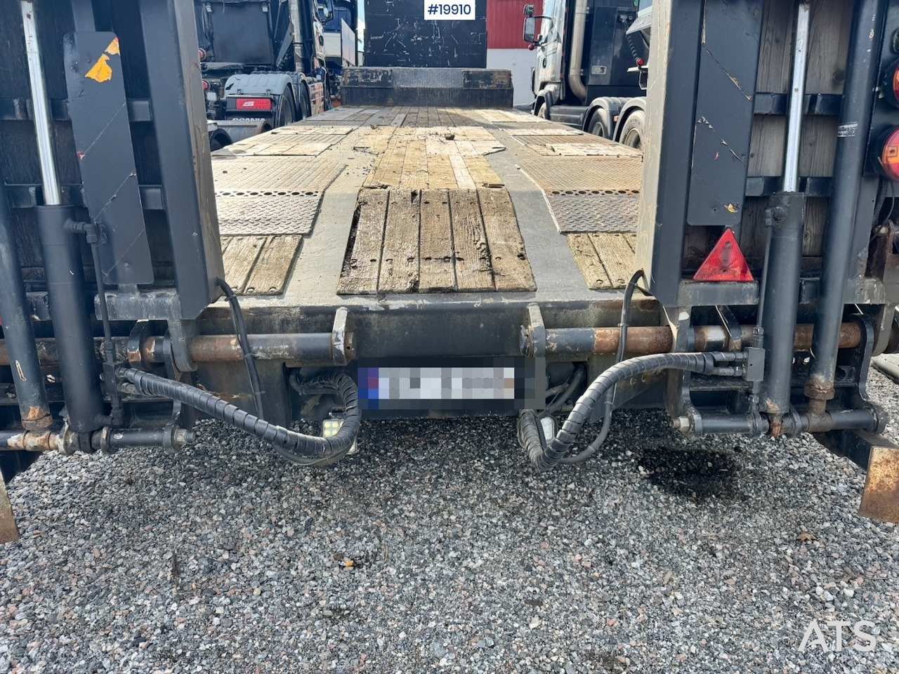 Istrail 3 akslet maskinsemi - Žemo profilio platforma puspriekabė: foto 5 Istrail 3 akslet maskinsemi - Žemo profilio platforma puspriekabė: foto 5
