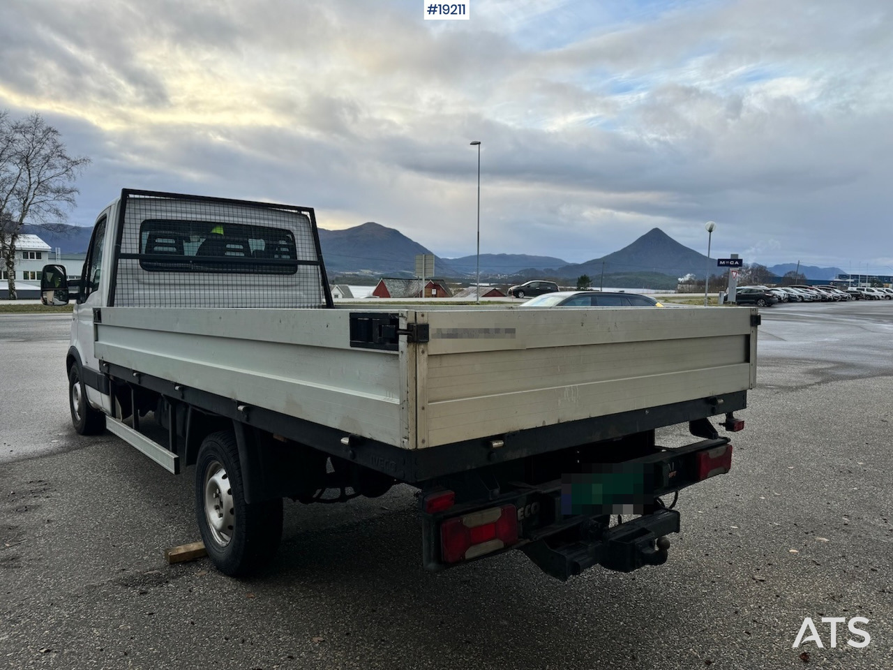 Iveco 35S14 - Platforminis/ Bortinis sunkvežimis: foto 4 Iveco 35S14 - Platforminis/ Bortinis sunkvežimis: foto 4