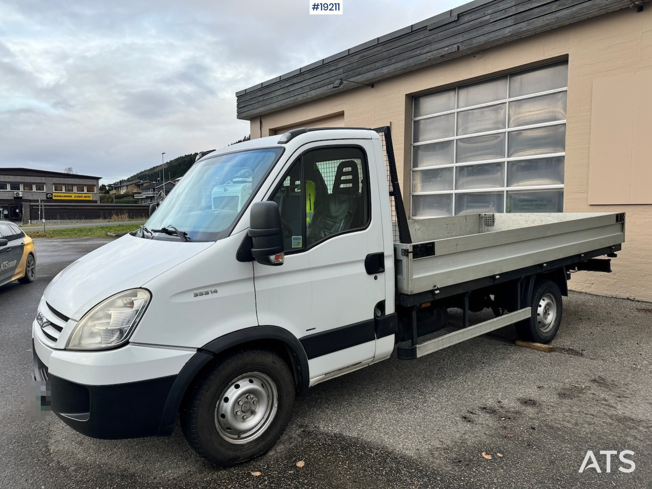 Iveco 35S14 - Platforminis/ Bortinis sunkvežimis: foto 2 Iveco 35S14 - Platforminis/ Bortinis sunkvežimis: foto 2
