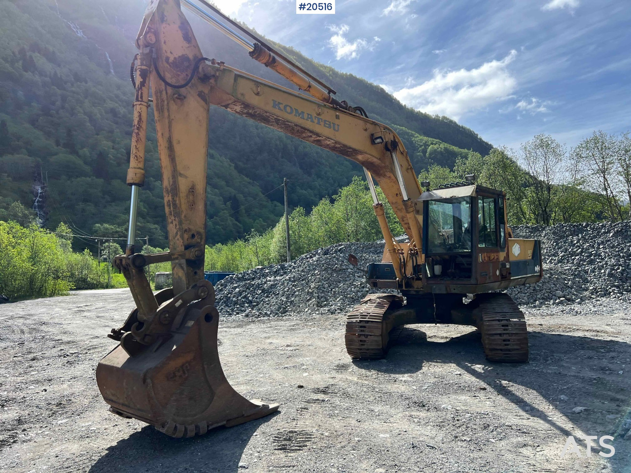 Komatsu PC200-3 - Ekskavatorius: foto 4 Komatsu PC200-3 - Ekskavatorius: foto 4
