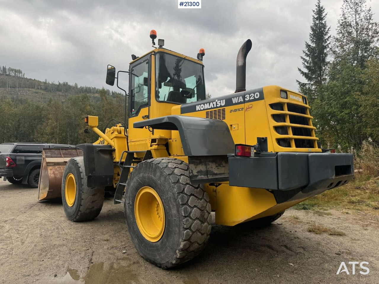 Komatsu WA320-3H - Ratinis krautuvas: foto 4 Komatsu WA320-3H - Ratinis krautuvas: foto 4