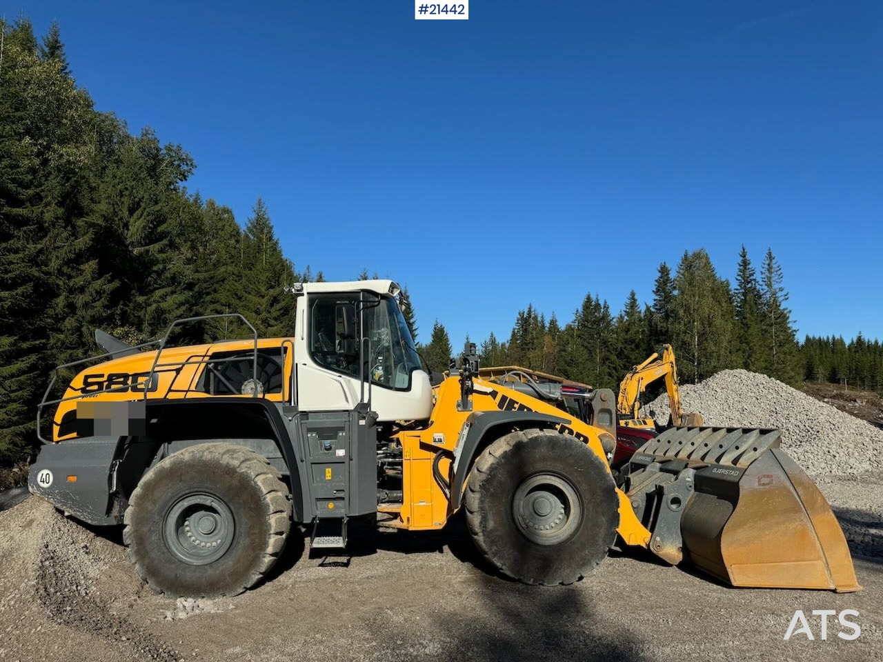 Liebherr L580 - Ratinis krautuvas: foto 1 Liebherr L580 - Ratinis krautuvas: foto 1