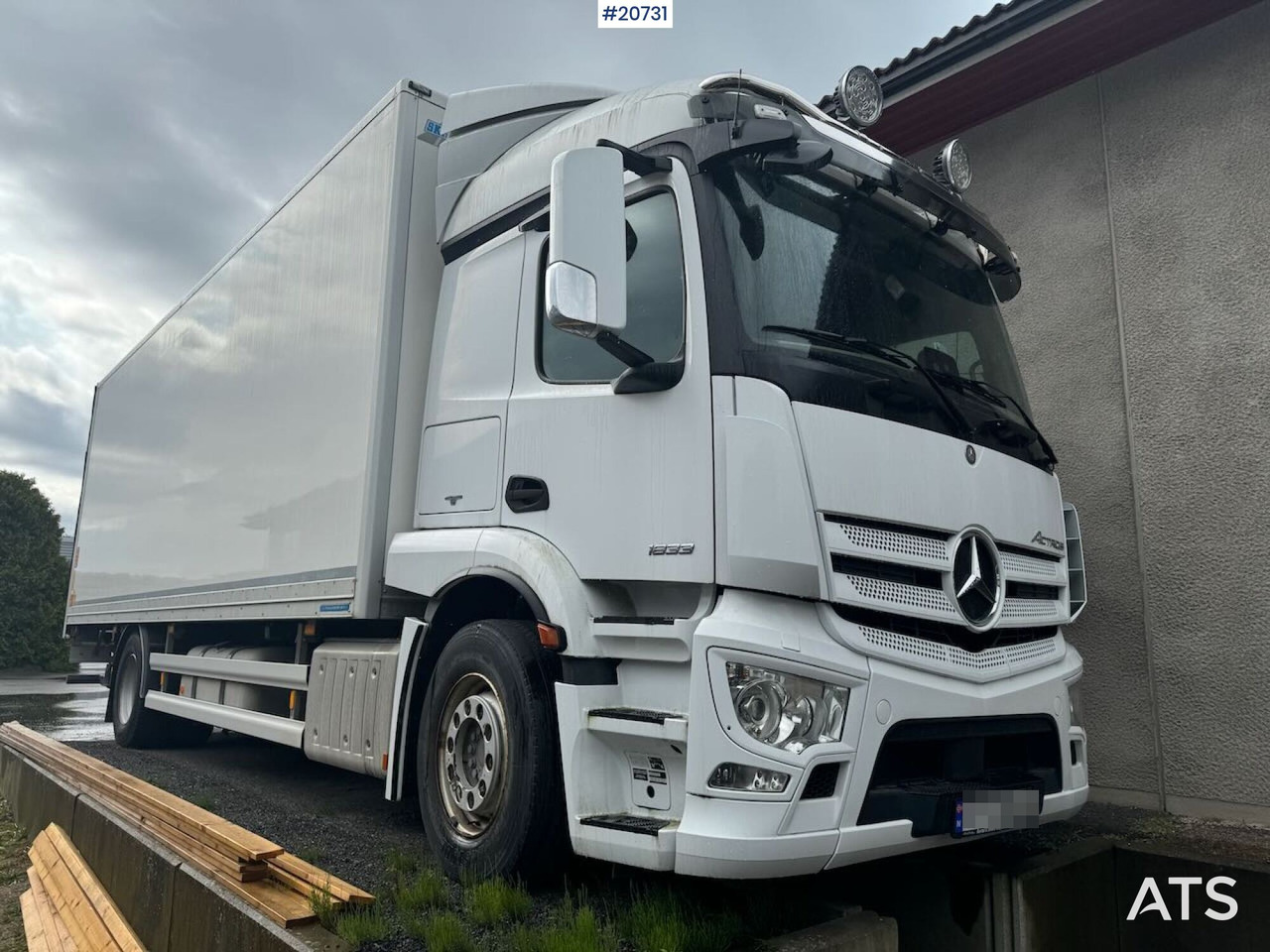 Mercedes Actros 1833 - Furgonas sunkvežimis: foto 4 Mercedes Actros 1833 - Furgonas sunkvežimis: foto 4
