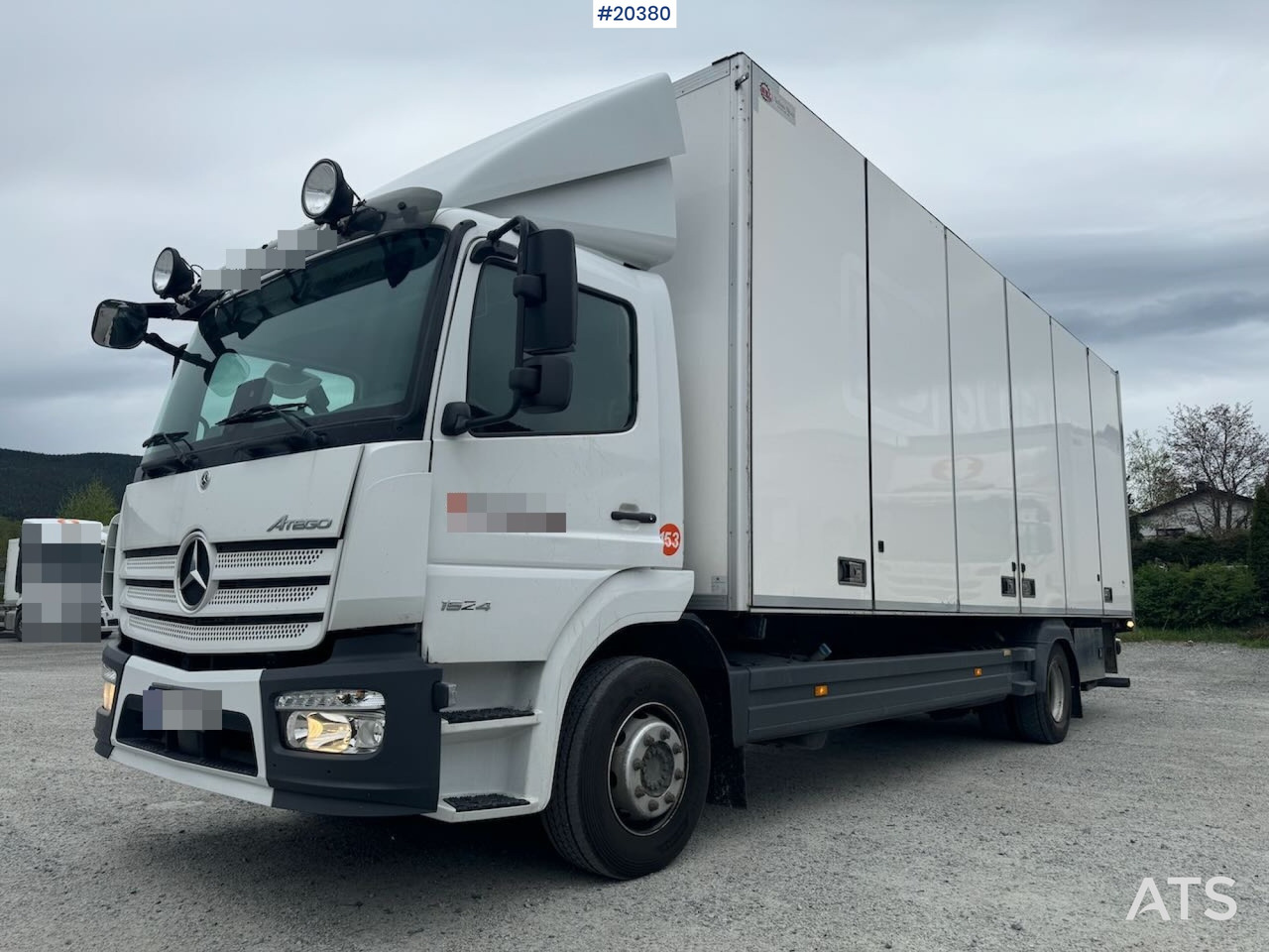 Mercedes Atego 1524 - Furgonas sunkvežimis: foto 1 Mercedes Atego 1524 - Furgonas sunkvežimis: foto 1