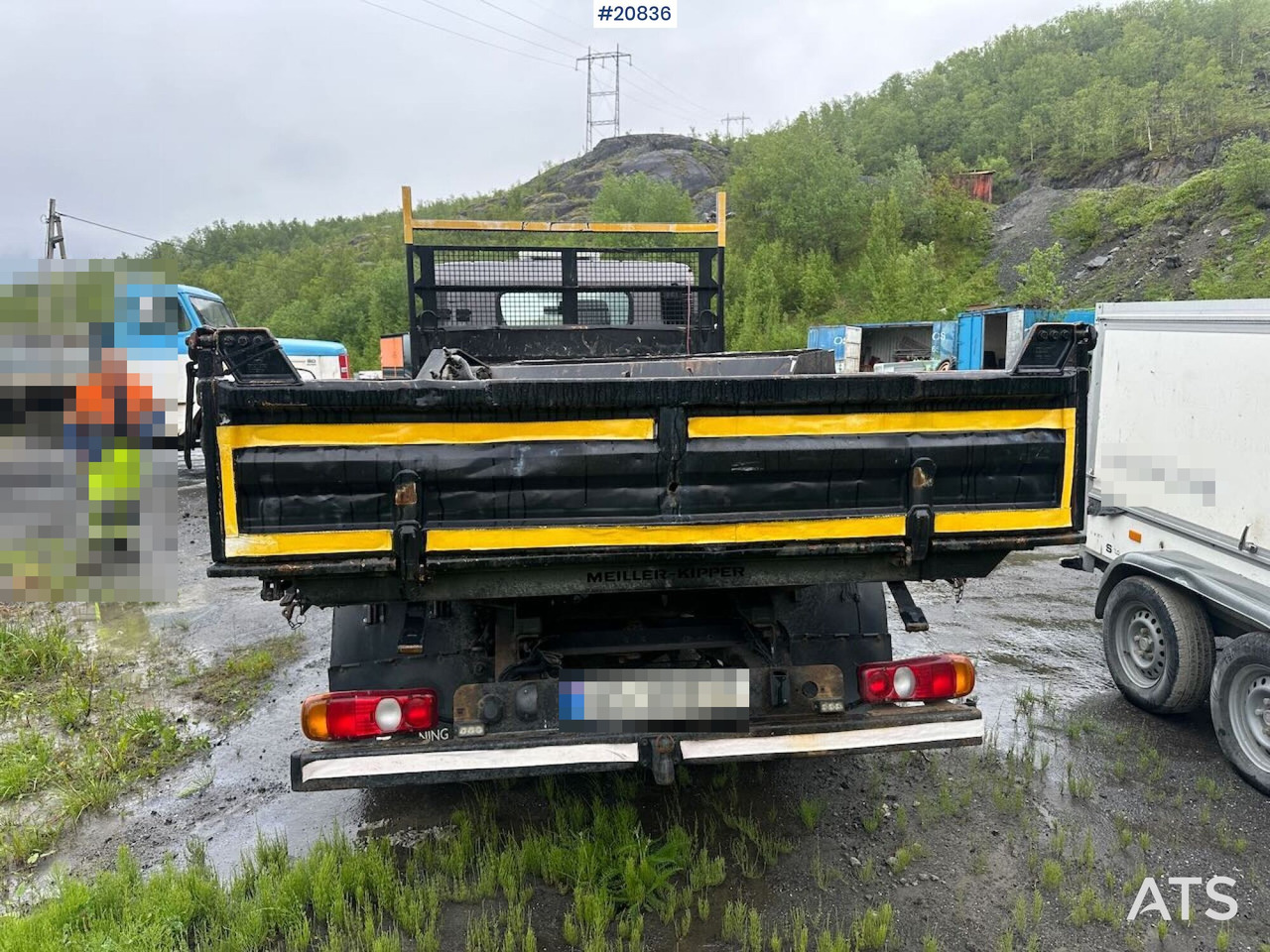 Mitsubishi Fuso - Platforminis/ Bortinis sunkvežimis: foto 4 Mitsubishi Fuso - Platforminis/ Bortinis sunkvežimis: foto 4