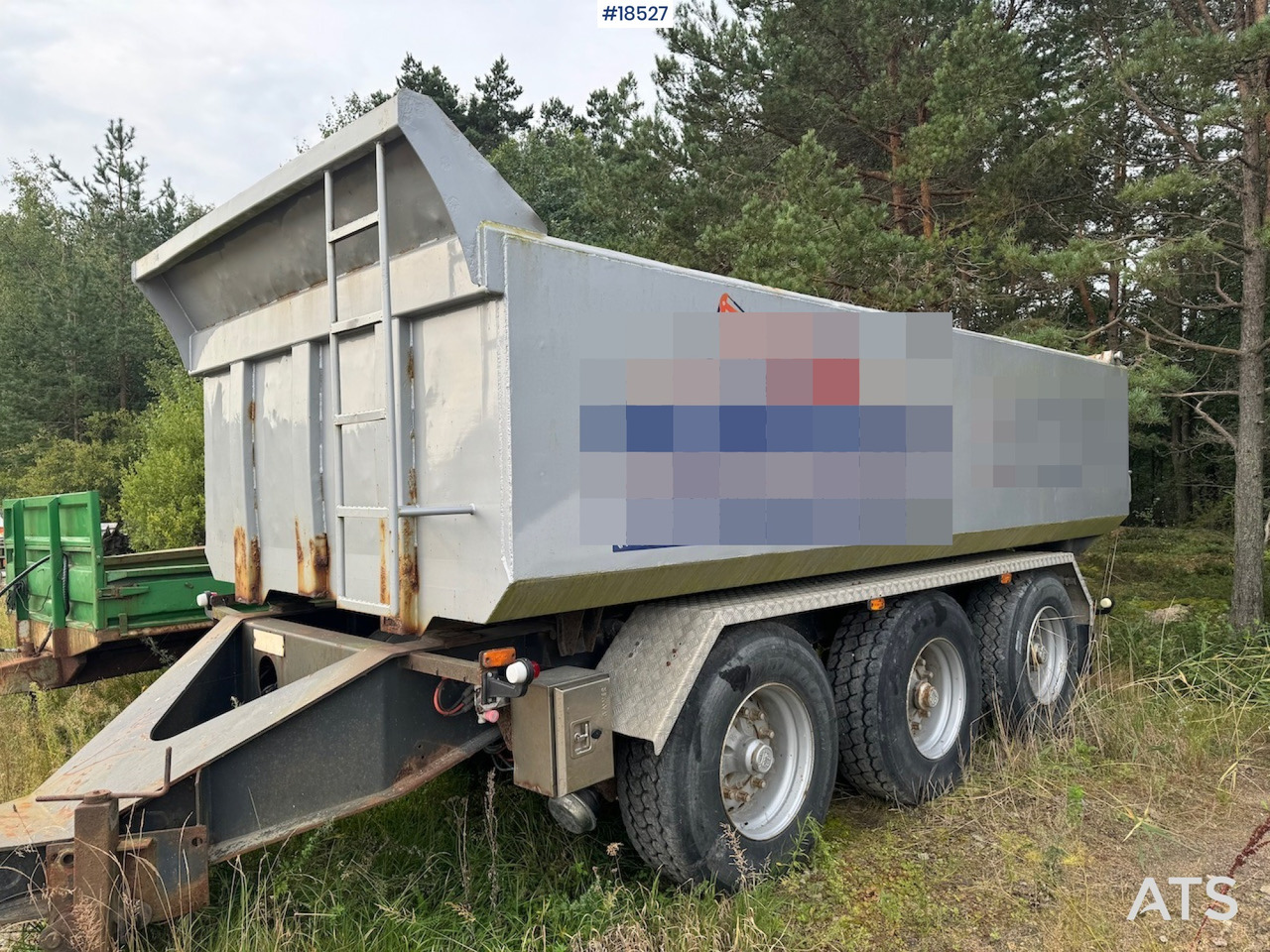 Renders trippelkjerre - Savivartis priekaba: foto 3 Renders trippelkjerre - Savivartis priekaba: foto 3
