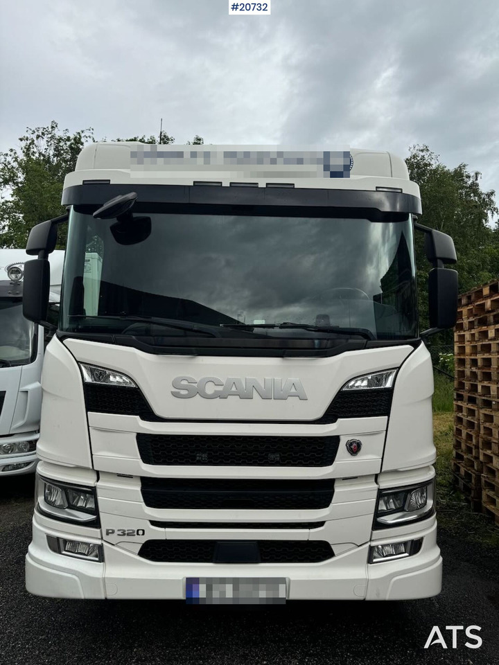 Scania P320 - Sunkvežimis su kranu, Platforminis/ Bortinis sunkvežimis: foto 4 Scania P320 - Sunkvežimis su kranu, Platforminis/ Bortinis sunkvežimis: foto 4
