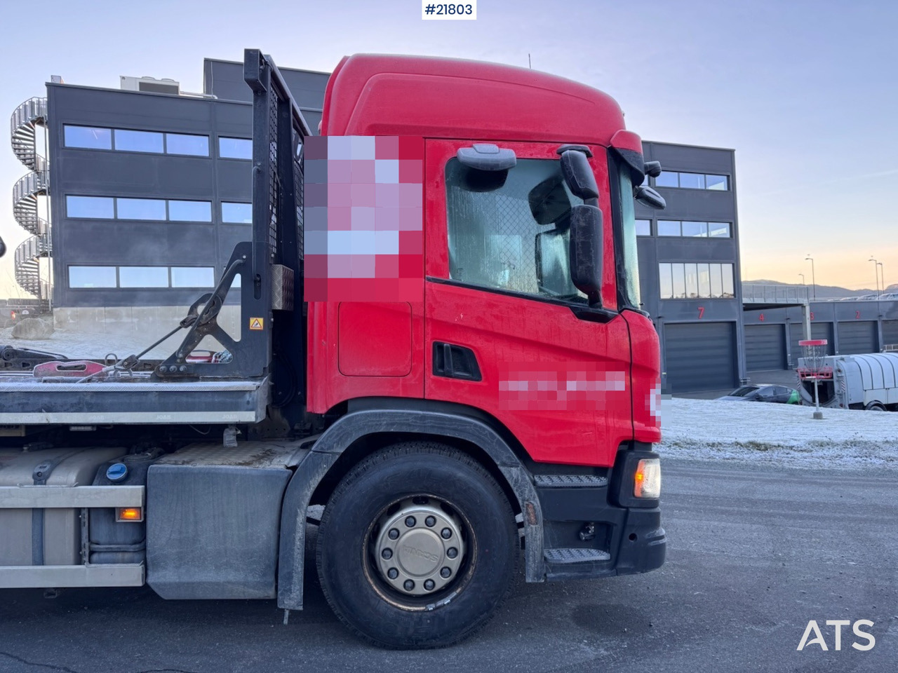 Nuožulnaus pakėlimo ant platformos sunkvežimis Scania P450: foto 7