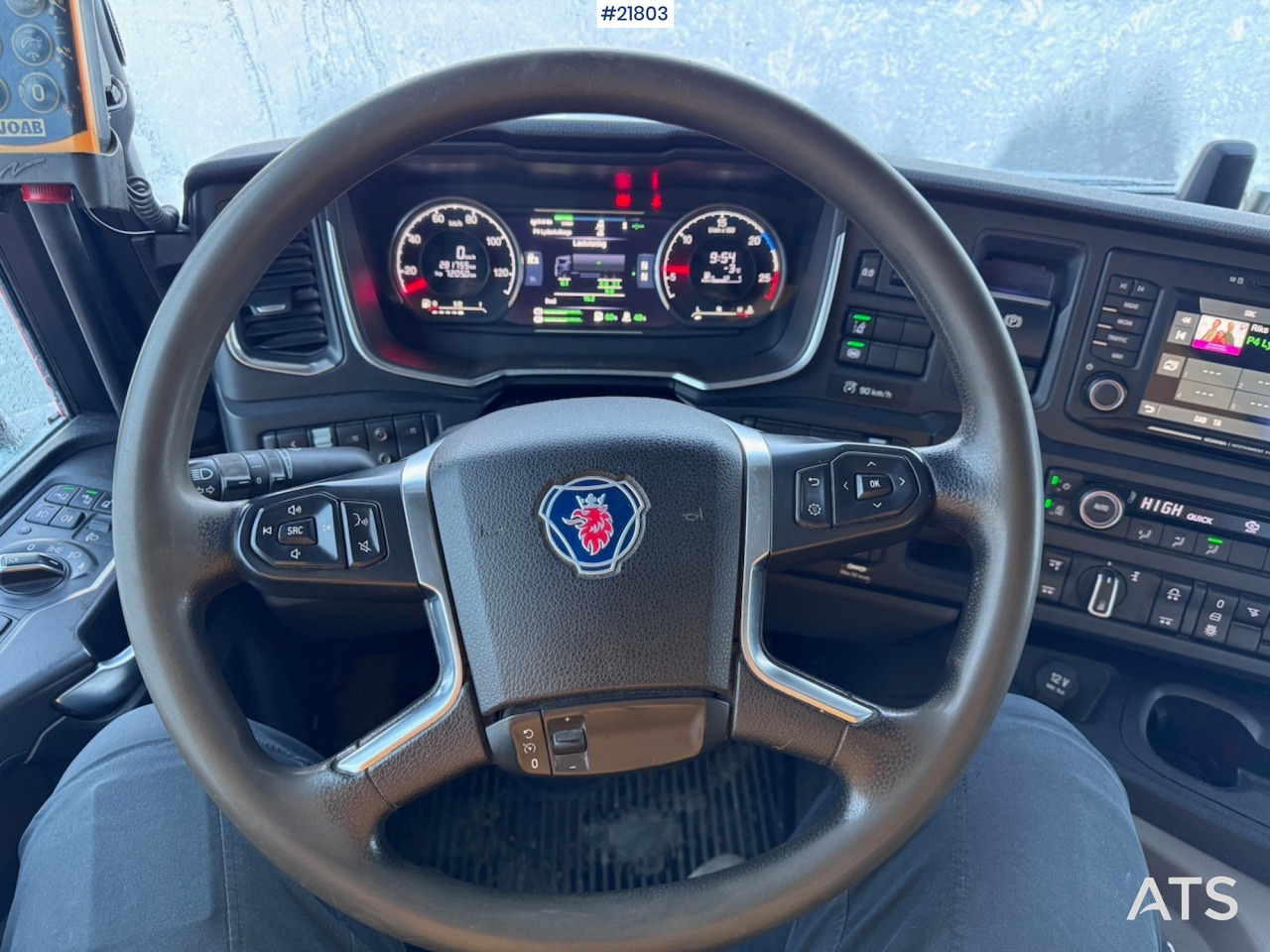 Nuožulnaus pakėlimo ant platformos sunkvežimis Scania P450: foto 43