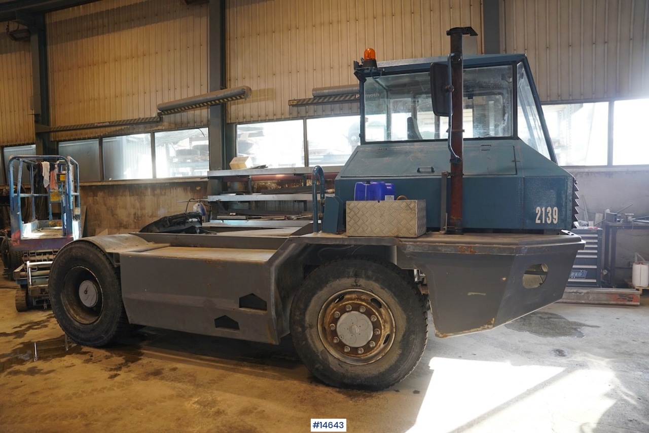 Sisu 2139 - Šakinis krautuvas: foto 2 Sisu 2139 - Šakinis krautuvas: foto 2