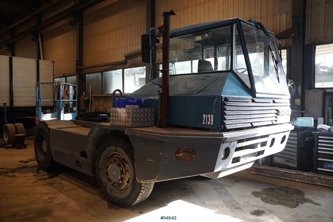 Sisu 2139 - Šakinis krautuvas: foto 1 Sisu 2139 - Šakinis krautuvas: foto 1