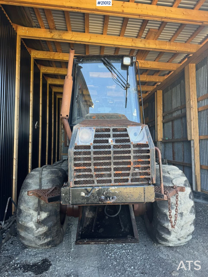 Valmet 840 - Forvarderis: foto 1 Valmet 840 - Forvarderis: foto 1