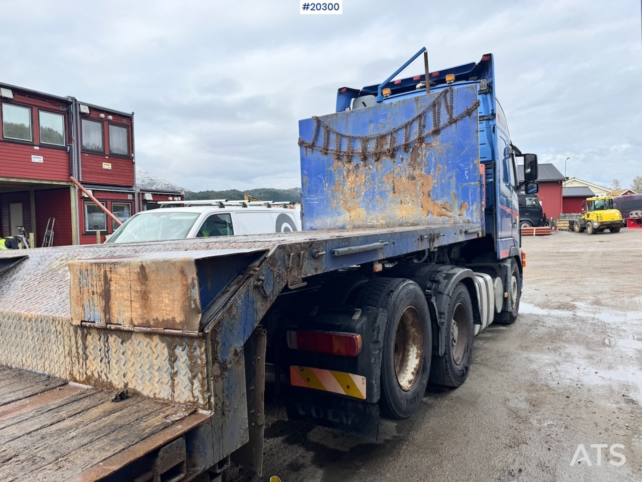 Volvo 2004 Volvo FH16 6x2 Trekkvogn m/tipphydraulikk for tippsemi. - Vilkikas: foto 3 Volvo 2004 Volvo FH16 6x2 Trekkvogn m/tipphydraulikk for tippsemi. - Vilkikas: foto 3