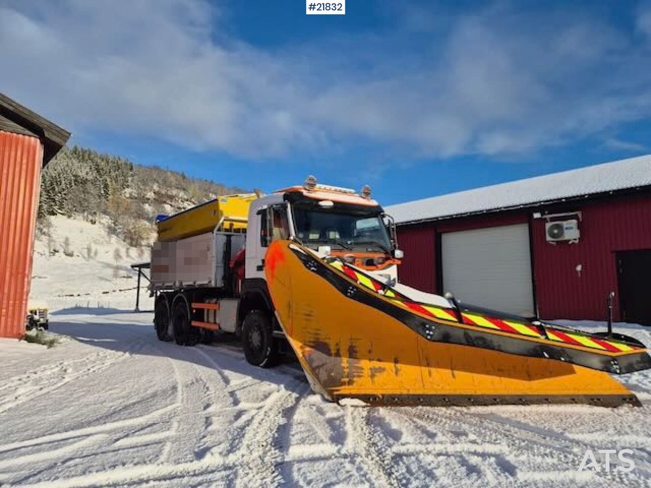 Volvo 2019 Volvo FMX 6x6 brøyterigget tippbil m/ 9,5 t/m kran, 2 sett dekk og lettkasse - Savivartis sunkvežimis: foto 5 Volvo 2019 Volvo FMX 6x6 brøyterigget tippbil m/ 9,5 t/m kran, 2 sett dekk og lettkasse - Savivartis sunkvežimis: foto 5