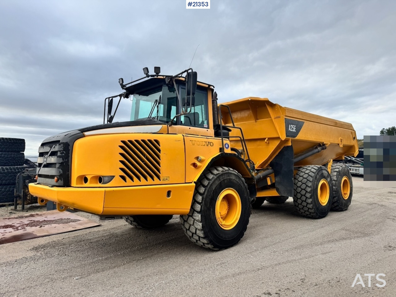 Volvo A25E - Šarnyrinis savivartis: foto 2 Volvo A25E - Šarnyrinis savivartis: foto 2