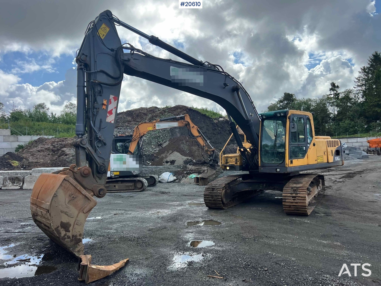 Volvo EC240B - Ekskavatorius: foto 1 Volvo EC240B - Ekskavatorius: foto 1