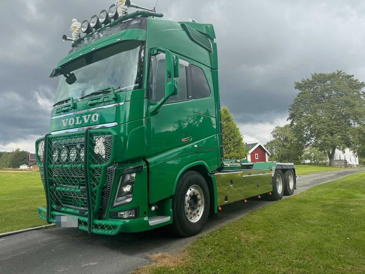 Volvo FH16 - Hook-lift sunkvežimis: foto 1 Volvo FH16 - Hook-lift sunkvežimis: foto 1