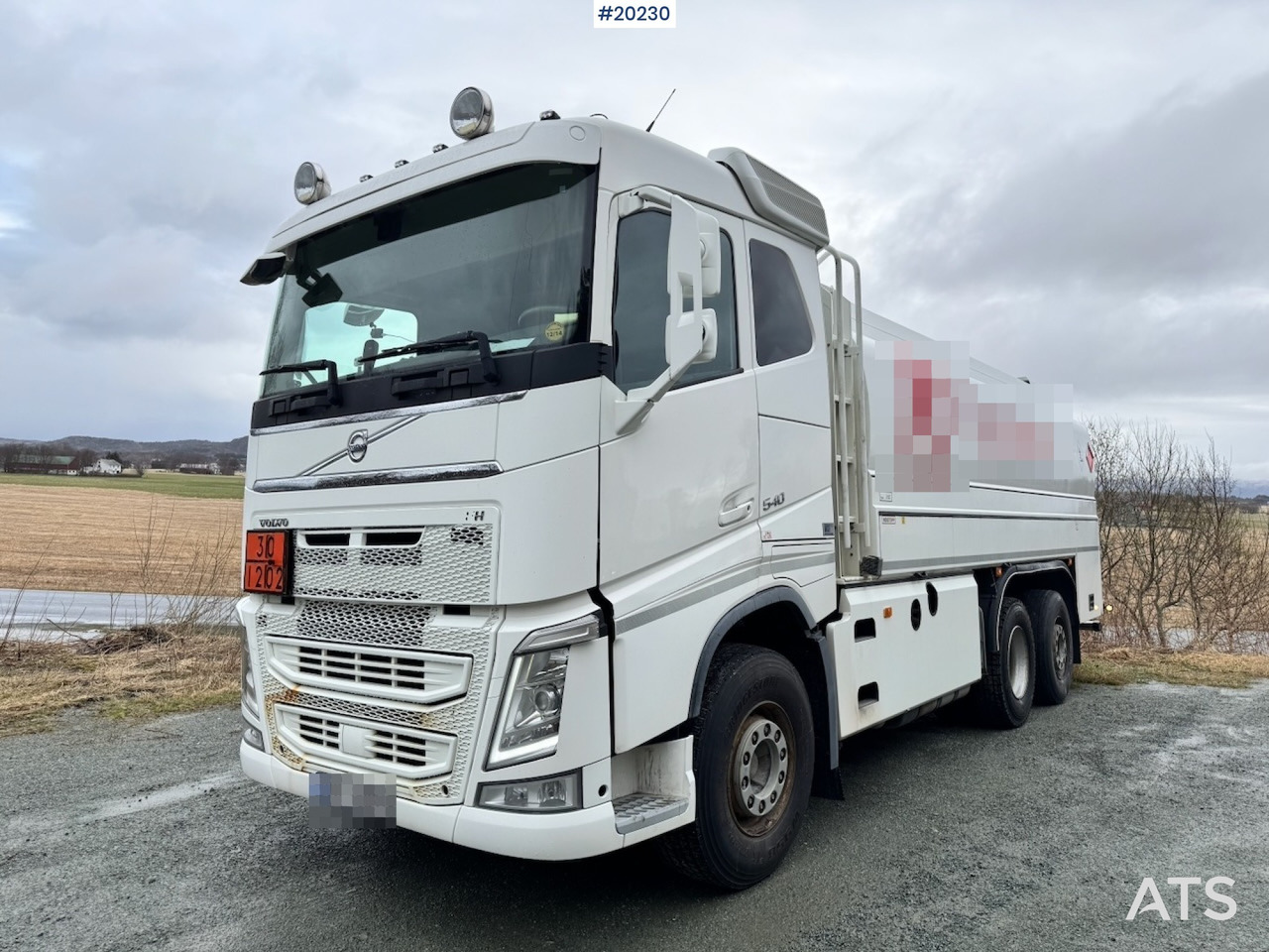 Volvo FH540 - Autocisterna: foto 1 Volvo FH540 - Autocisterna: foto 1