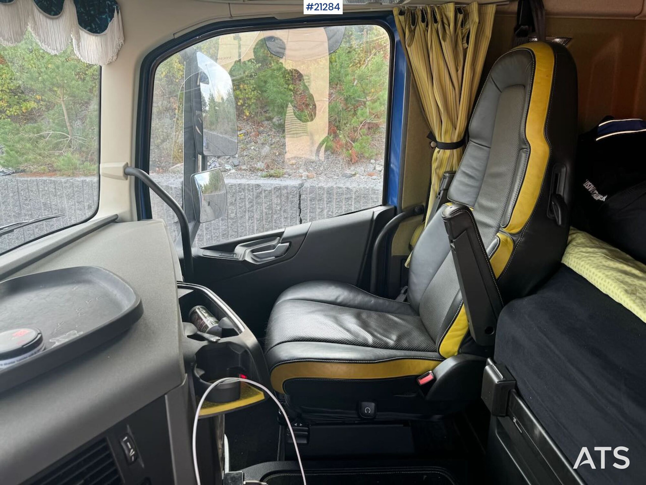 Miškovežis, Sunkvežimis su kranu Volvo FH750: foto 37