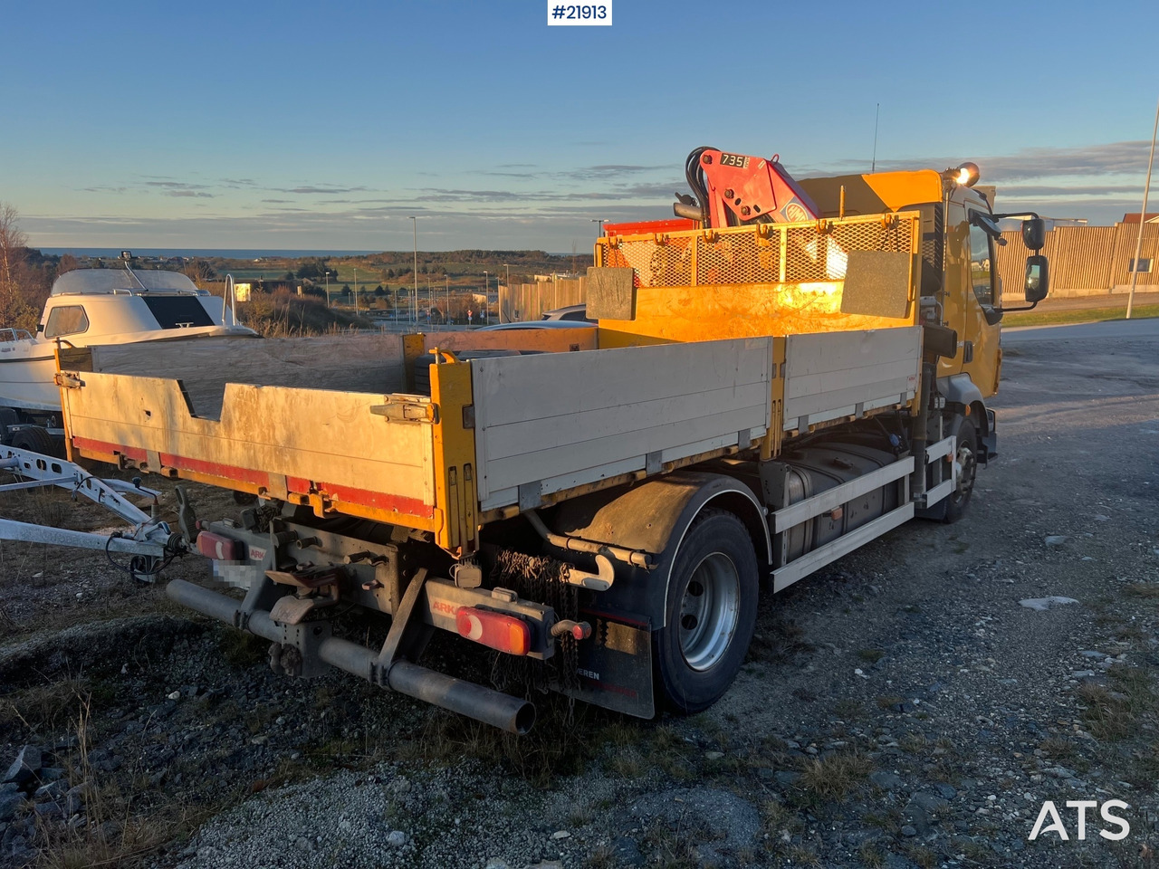 Volvo FL240 - Sunkvežimis su kranu: foto 4 Volvo FL240 - Sunkvežimis su kranu: foto 4