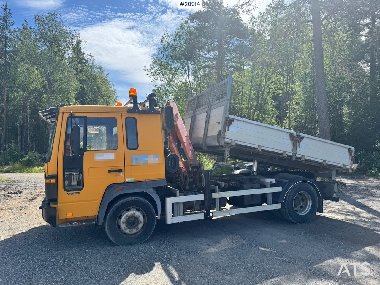Volvo FL6 - Savivartis sunkvežimis, Sunkvežimis su kranu: foto 2 Volvo FL6 - Savivartis sunkvežimis, Sunkvežimis su kranu: foto 2