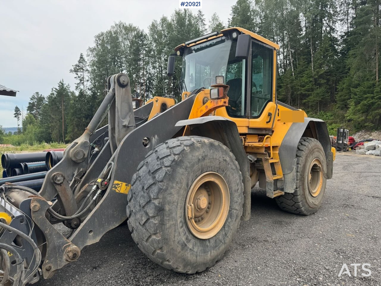Volvo L110F - Ratinis krautuvas: foto 1 Volvo L110F - Ratinis krautuvas: foto 1