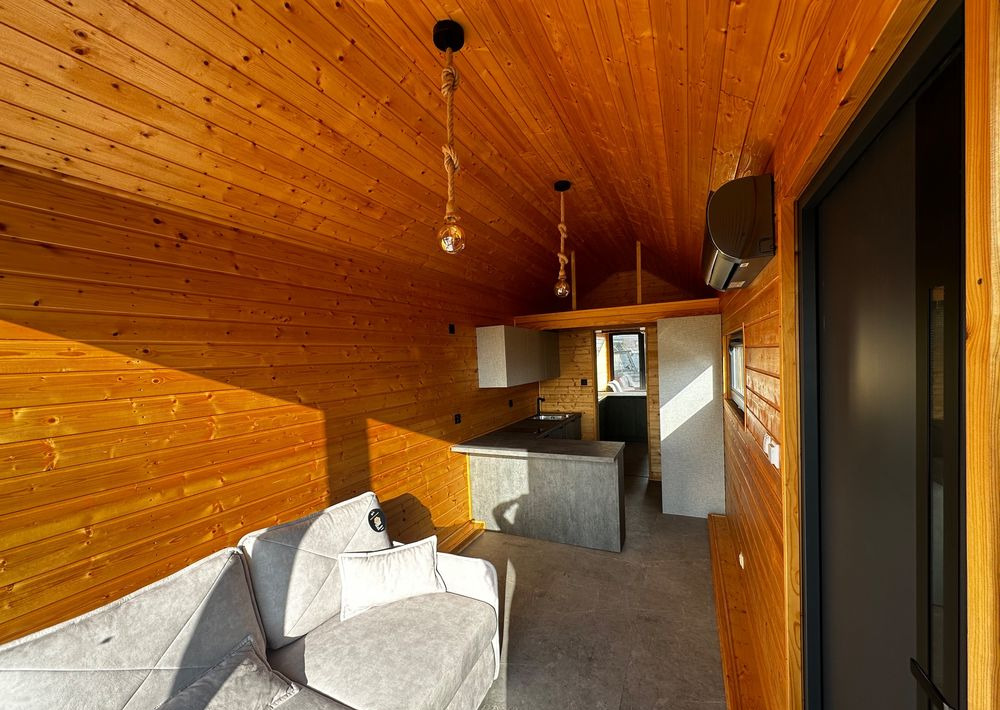 Boro Drewniany DOMEK MOBILNY na przyczepie 7,5m x 2,5m - Prikabinamas namelis: foto 3 Boro Drewniany DOMEK MOBILNY na przyczepie 7,5m x 2,5m - Prikabinamas namelis: foto 3