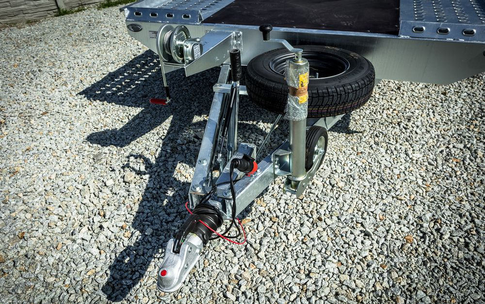 Niewiadów LAWETA JUPITER z Podłogą DMC do 2700 kg - Autovežis priekaba: foto 5 Niewiadów LAWETA JUPITER z Podłogą DMC do 2700 kg - Autovežis priekaba: foto 5