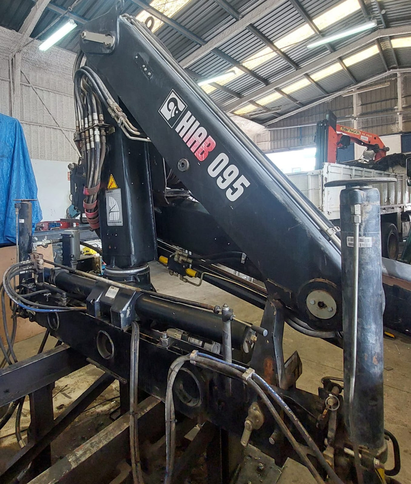 HIAB 095 - Kranas-manipuliatorius: foto 1 HIAB 095 - Kranas-manipuliatorius: foto 1