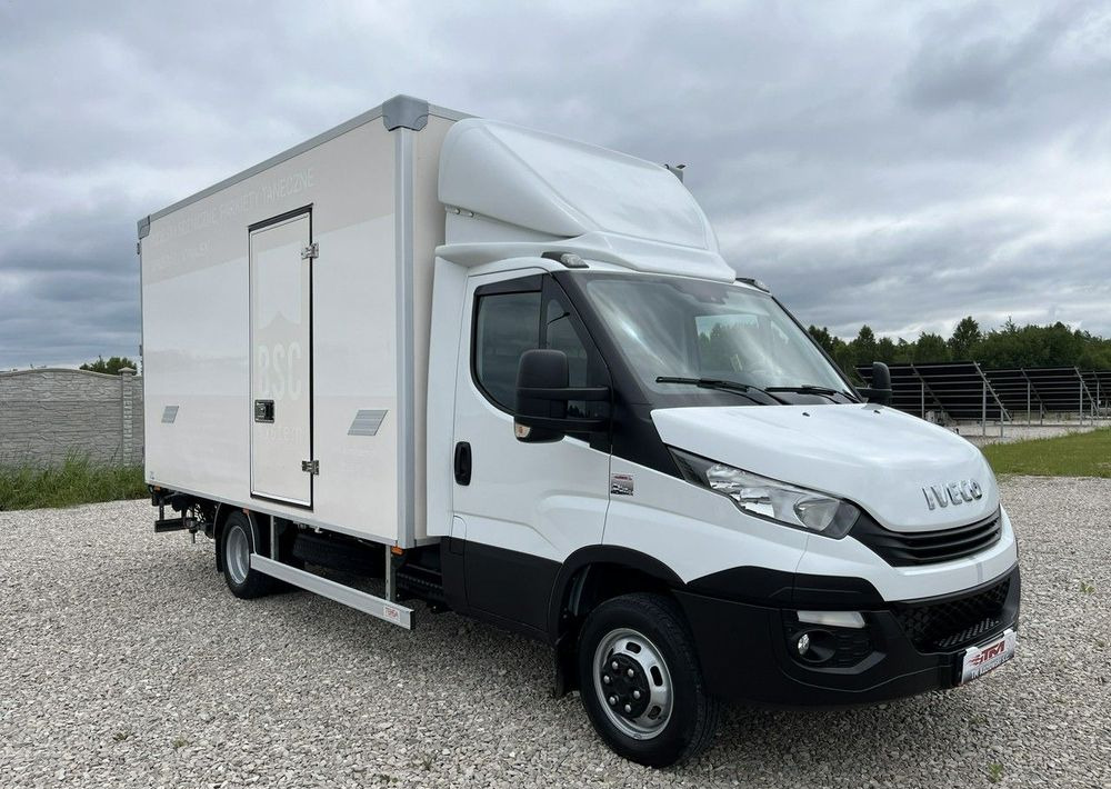Iveco Daily - Furgonas su krovinių dėže: foto 1 Iveco Daily - Furgonas su krovinių dėže: foto 1