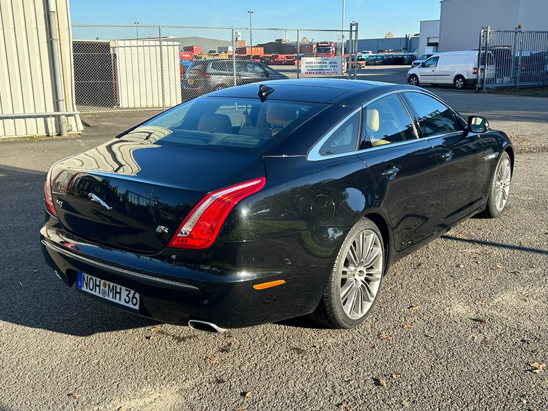 Jaguar XJ 3.0 V6D 275 PK /AUTOM / PANO DAK / VOL LEDER / MERIDAN / EXPORT PRICE - Sedanas: foto 2 Jaguar XJ 3.0 V6D 275 PK /AUTOM / PANO DAK / VOL LEDER / MERIDAN / EXPORT PRICE - Sedanas: foto 2