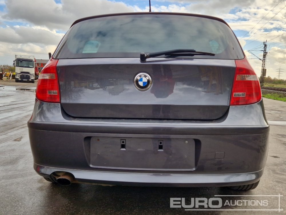 2008 BMW 1 Series - Lengvasis automobilis: foto 4 2008 BMW 1 Series - Lengvasis automobilis: foto 4
