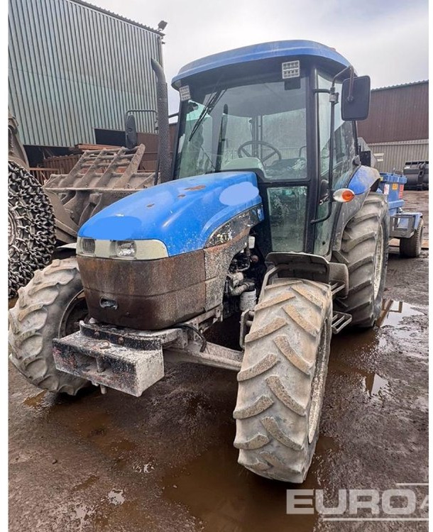 2009 New Holland TD5010 - Traktorius: foto 1 2009 New Holland TD5010 - Traktorius: foto 1